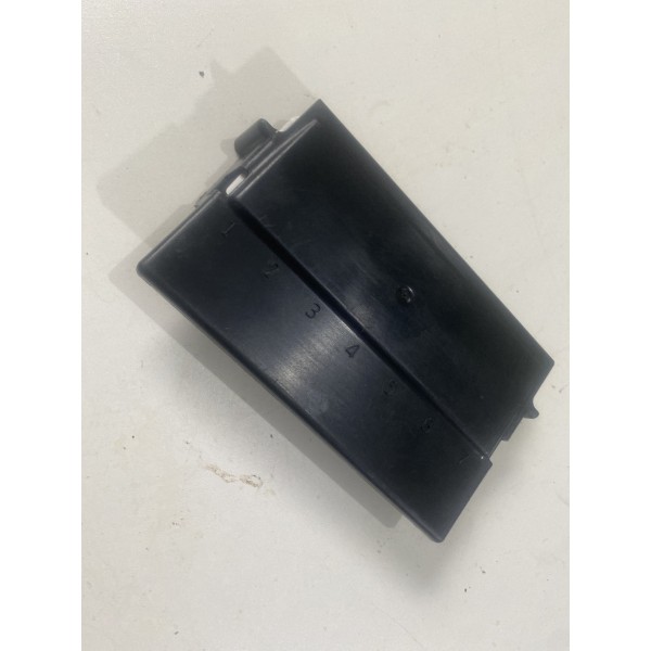 Tampa Da Caixa De Fusíveis Mercedes Benz Sprinter 2012/2020