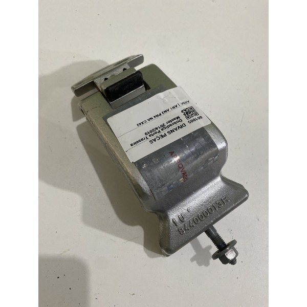 Dobradiça Porta Traseira Master 2014/2022 Prateado