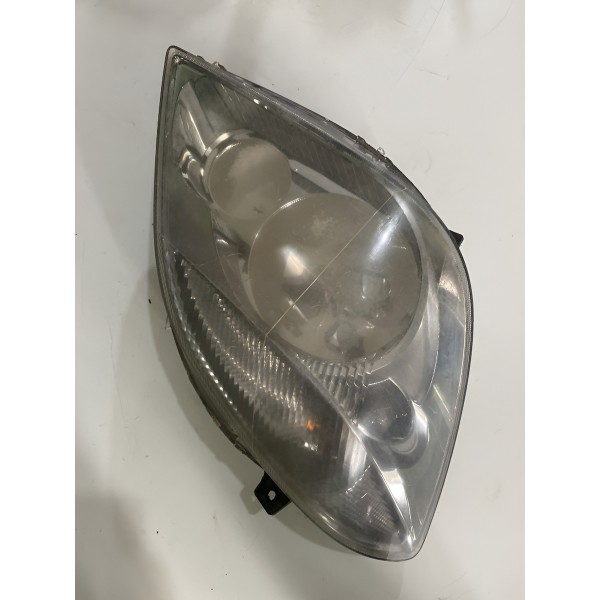 Farol Diant. Direita Mb Sprinter 2013/2017 Direito/passageiro