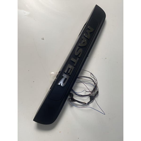 Moldura De Iluminação Placa Traseira Master 2014/21 Preto