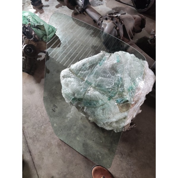 Vidro Fixo Da Porta Dianteira Esquerdo Transit 2008/2014