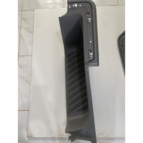 Pisante Porta Dianteira Esquerdo Sprinter 2012/2020 Preto