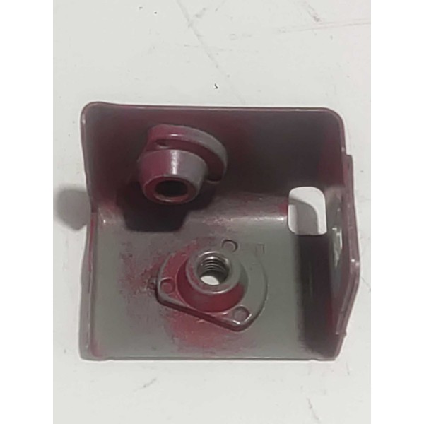 Suporte Do Paralama Dianteiro Esquerdo Master  2013 A 2022 Vermelha