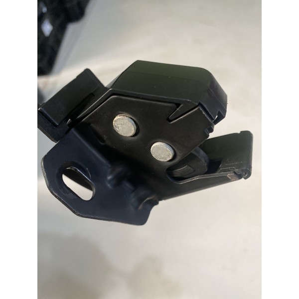 Fechadura Porta Traseira Superior Direita Master 2014/2022